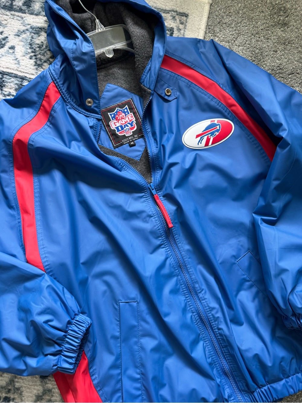 Vintage Buffalo Bills NFL Game Day Hooded Jacket, Medium. Fleece-lined excellent